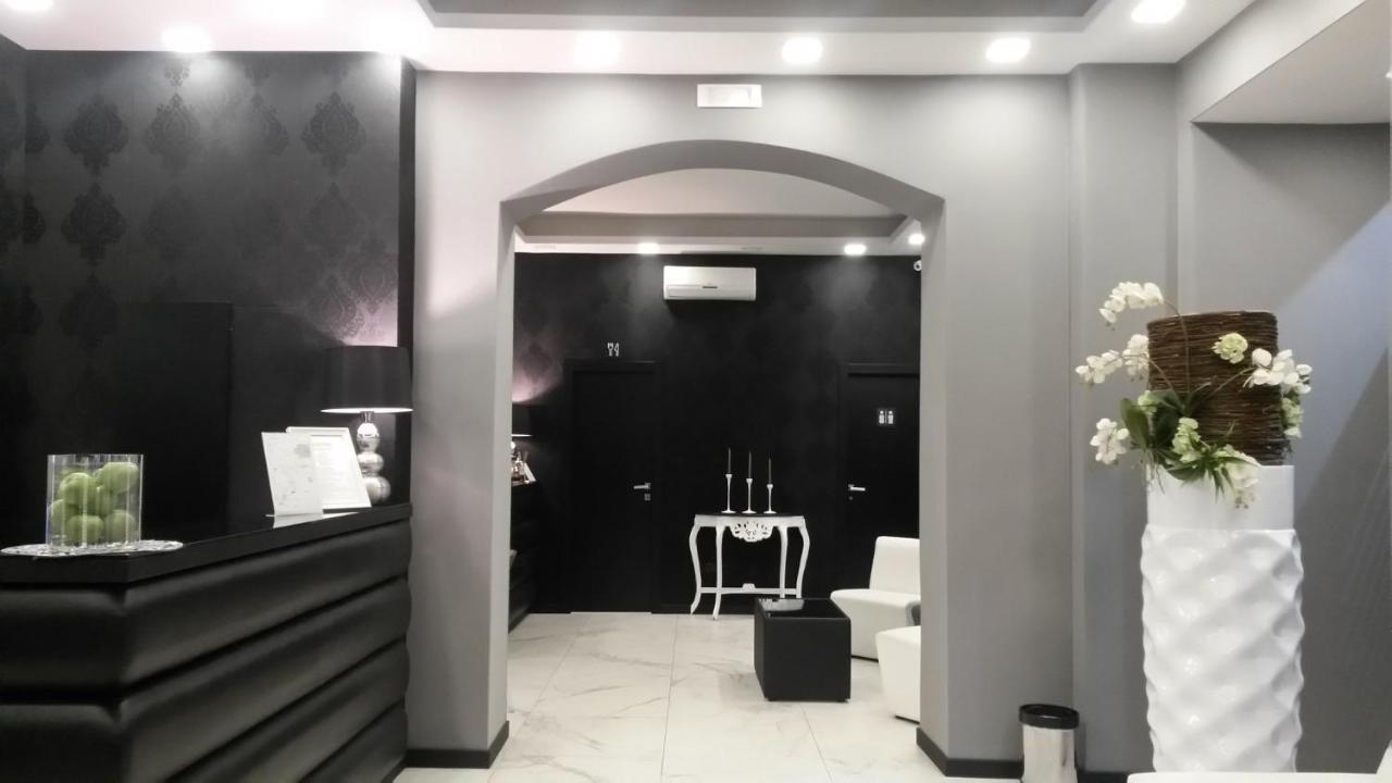 Sweet Central Hotel Caserta Ngoại thất bức ảnh