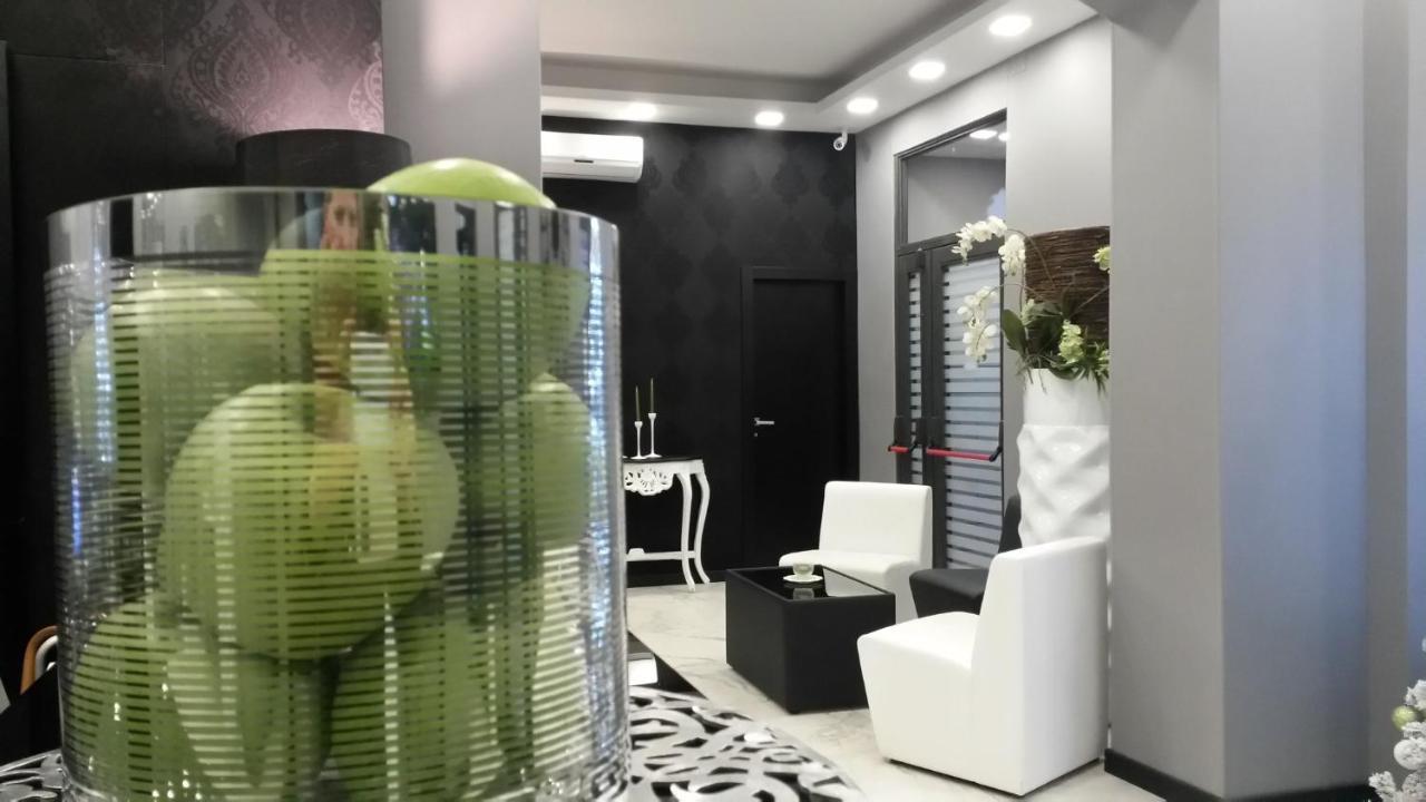 Sweet Central Hotel Caserta Ngoại thất bức ảnh