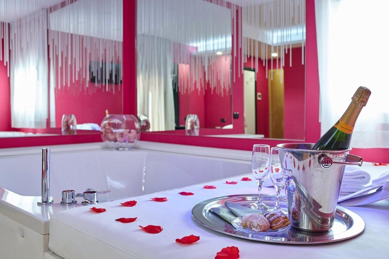 Sweet Central Hotel Caserta Ngoại thất bức ảnh