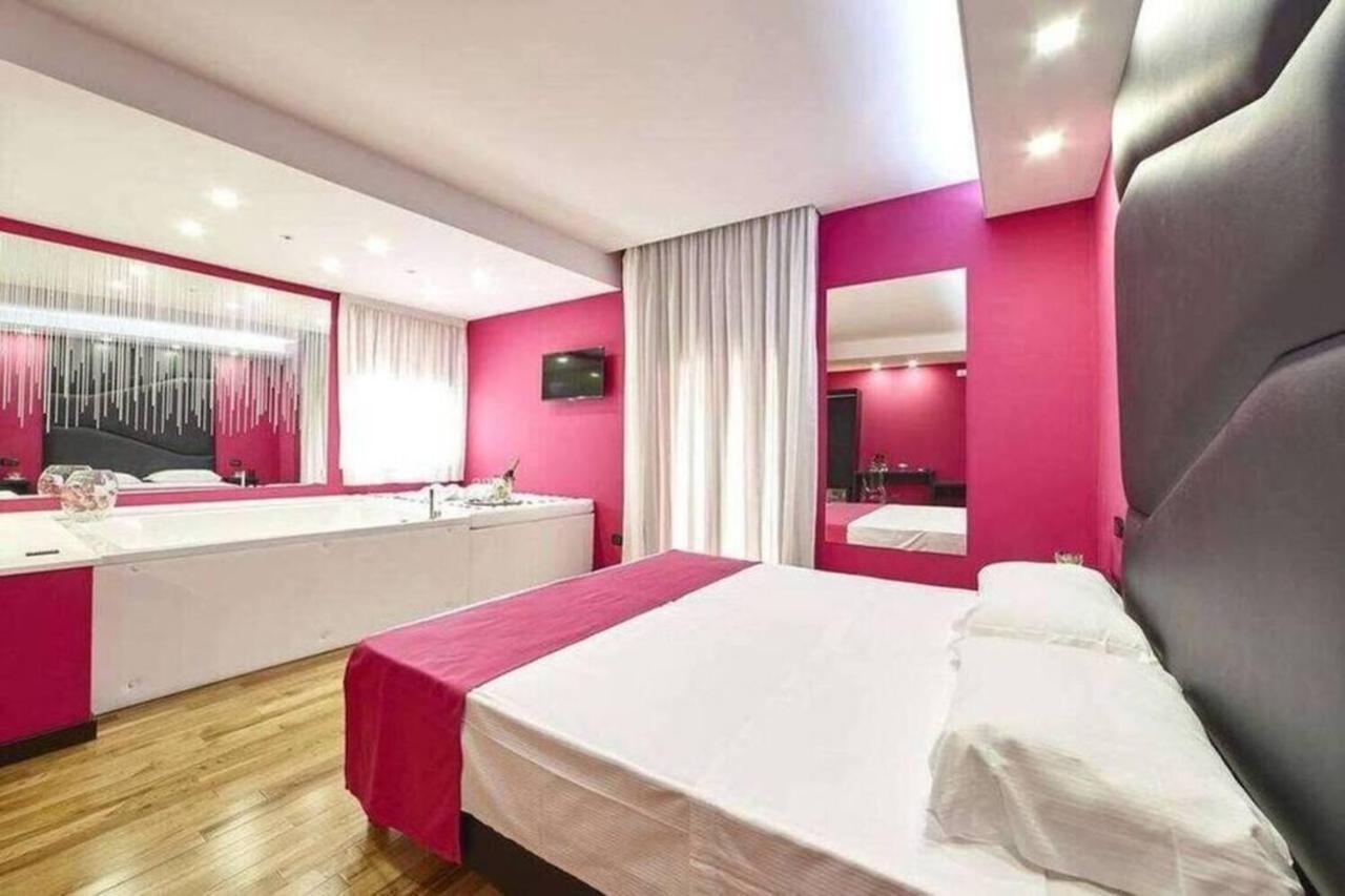 Sweet Central Hotel Caserta Ngoại thất bức ảnh