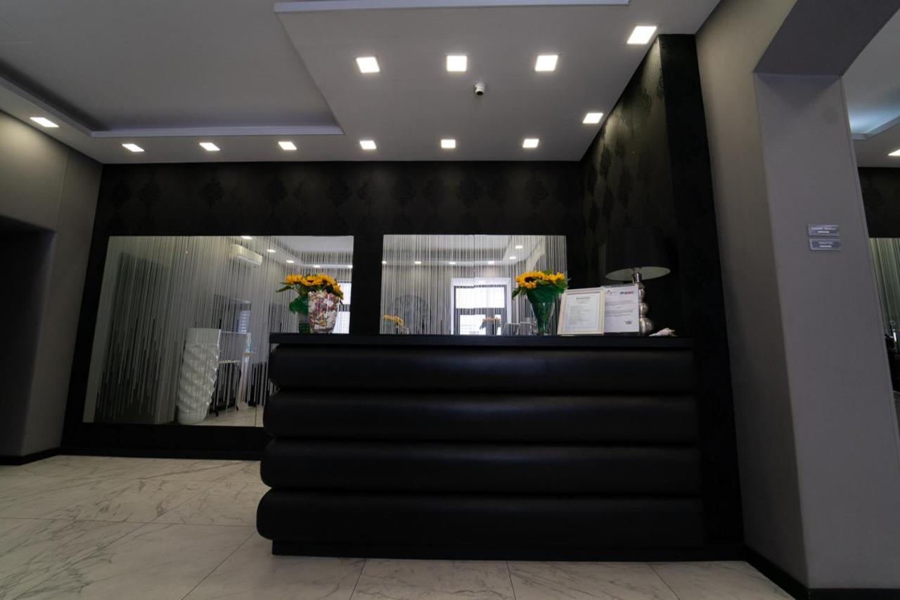 Sweet Central Hotel Caserta Ngoại thất bức ảnh