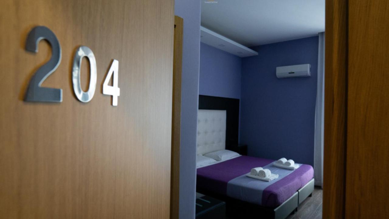 Sweet Central Hotel Caserta Ngoại thất bức ảnh