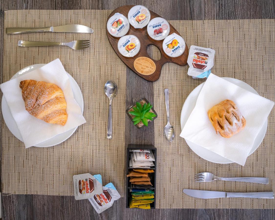 Sweet Central Hotel Caserta Ngoại thất bức ảnh